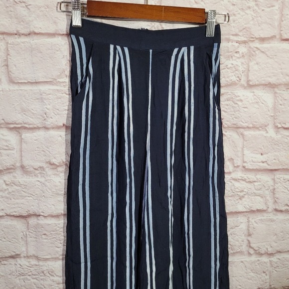 Lulu's Blue Striped High Rise Wide Leg Loose Fitting Pants - Picture 2 of 12